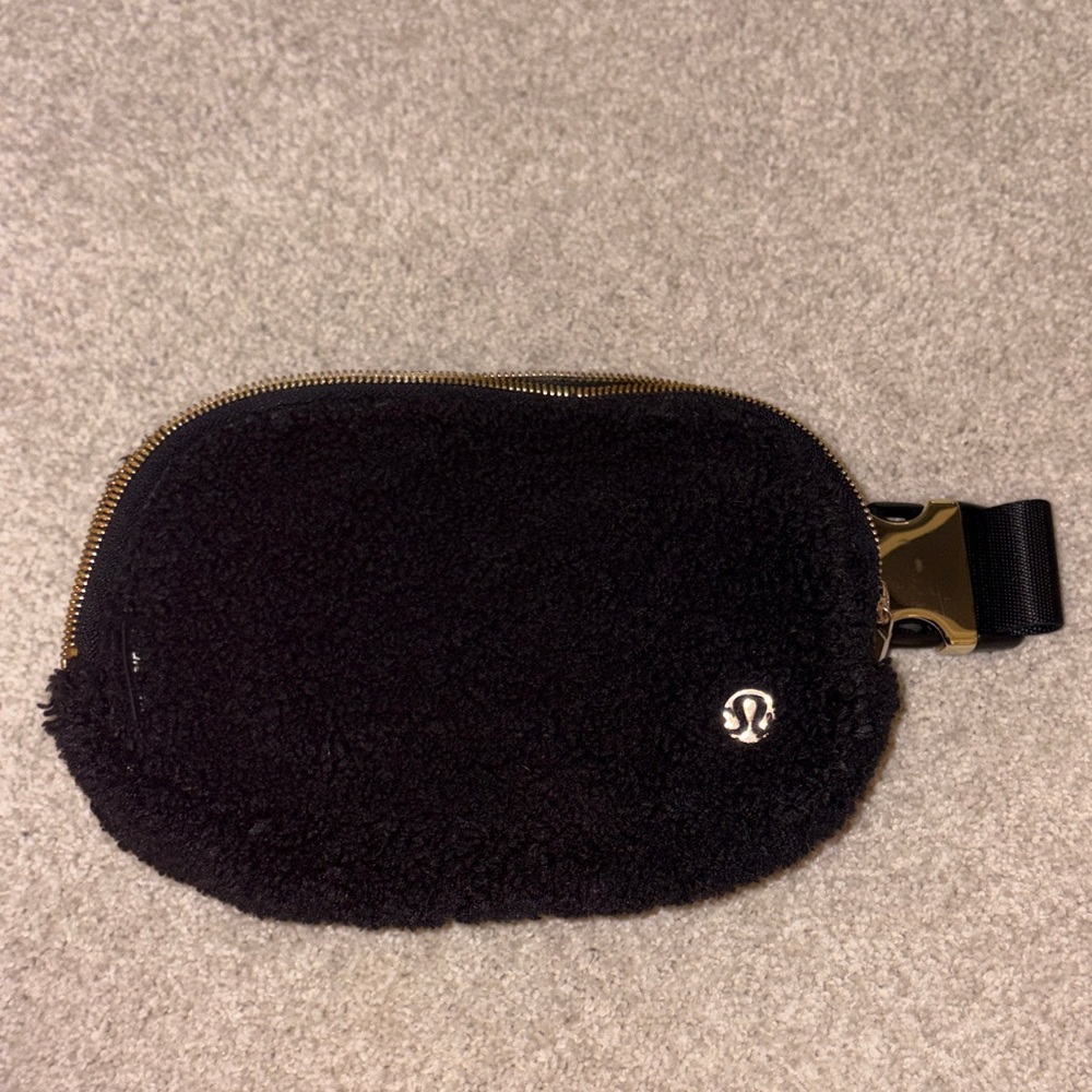 lululemon athletica Black Belt Bag